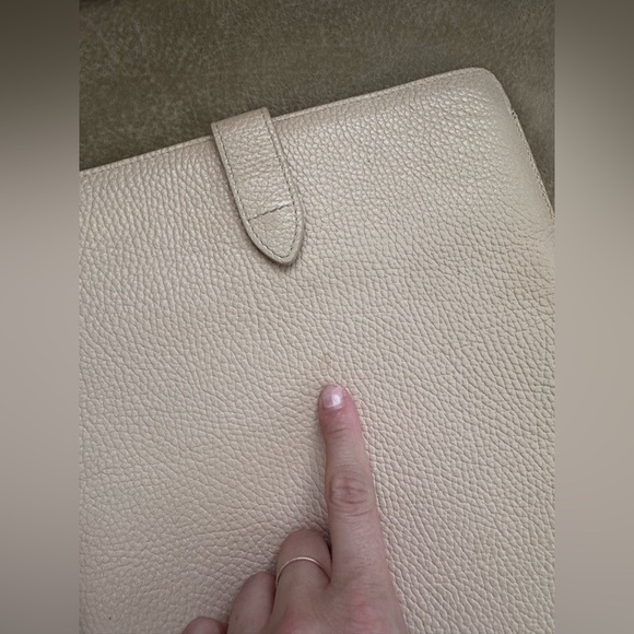 Cuyana Laptop Sleeve Leather Minimalist for 13 inch Laptop Macbook - Picture 2 of 9